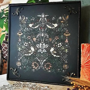 Трафарет - Клубничный воришка овал - Фотография интерьере 6